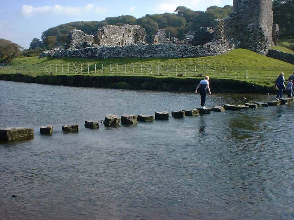 Click to see more photos and maps of Ogmore by Sea and Southerndown